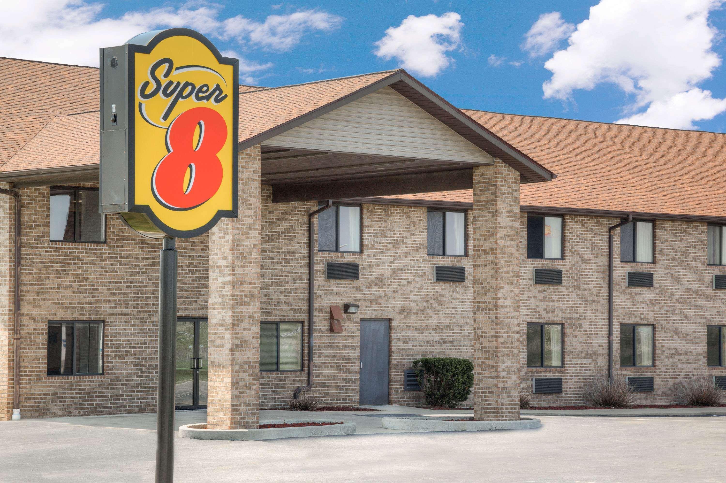 Super 8 By Wyndham Gas City Marion Area Екстер'єр фото